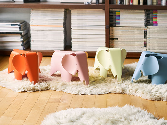 Eames Elephant RE (Small) by Vitra