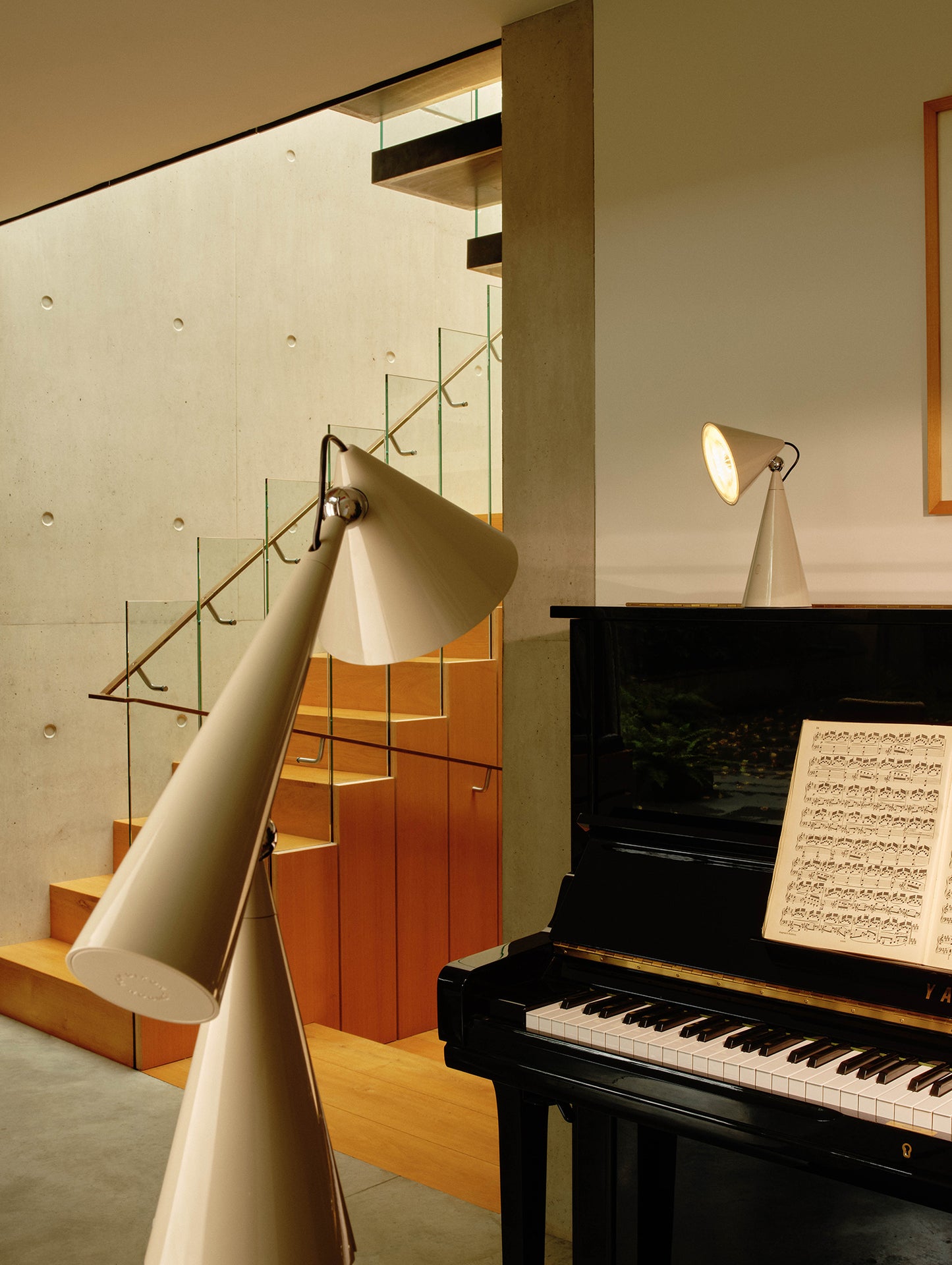 Pose Task Light by Tom Dixon - Putty