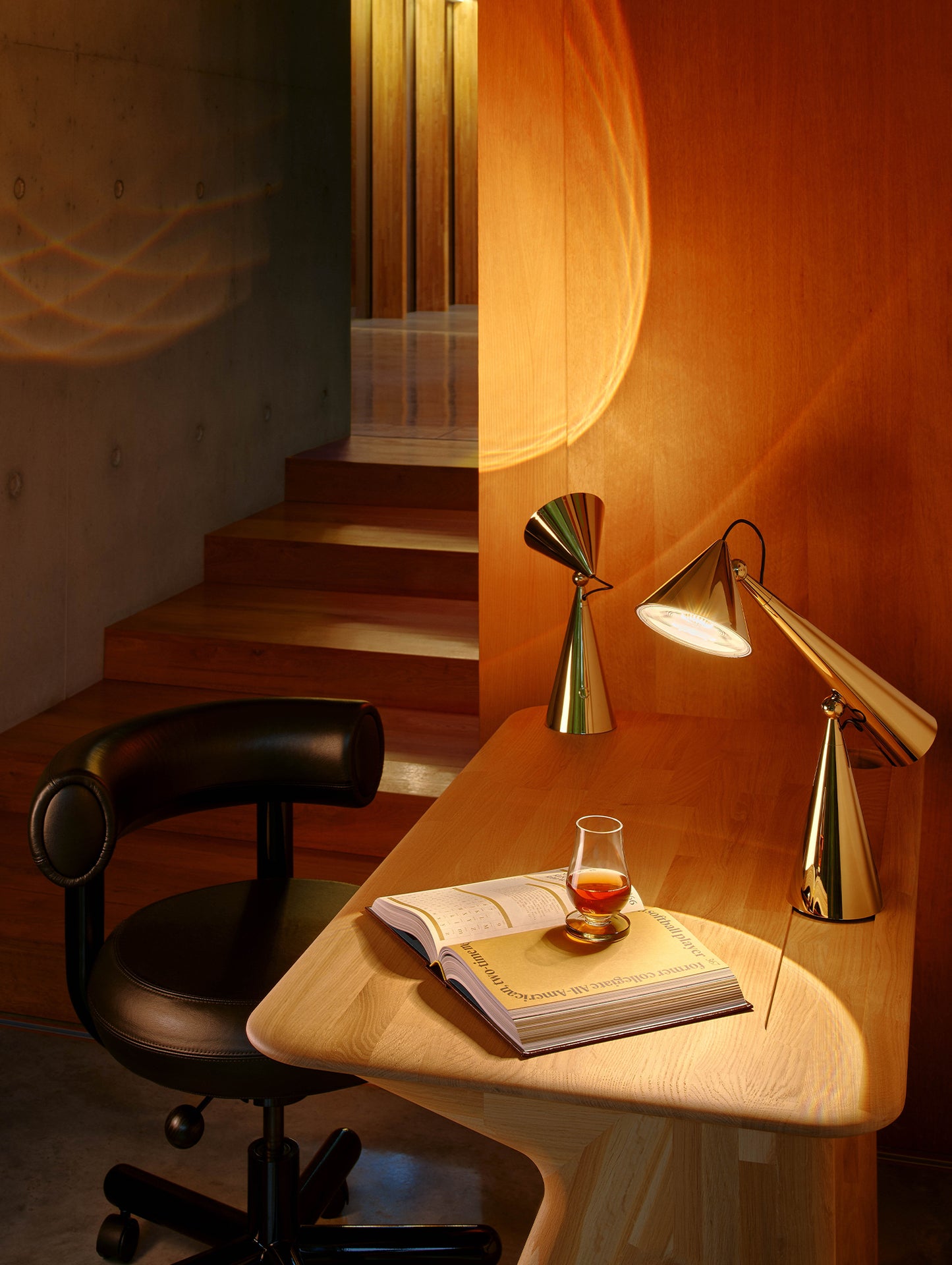 Pose Task Light by Tom Dixon - Gold