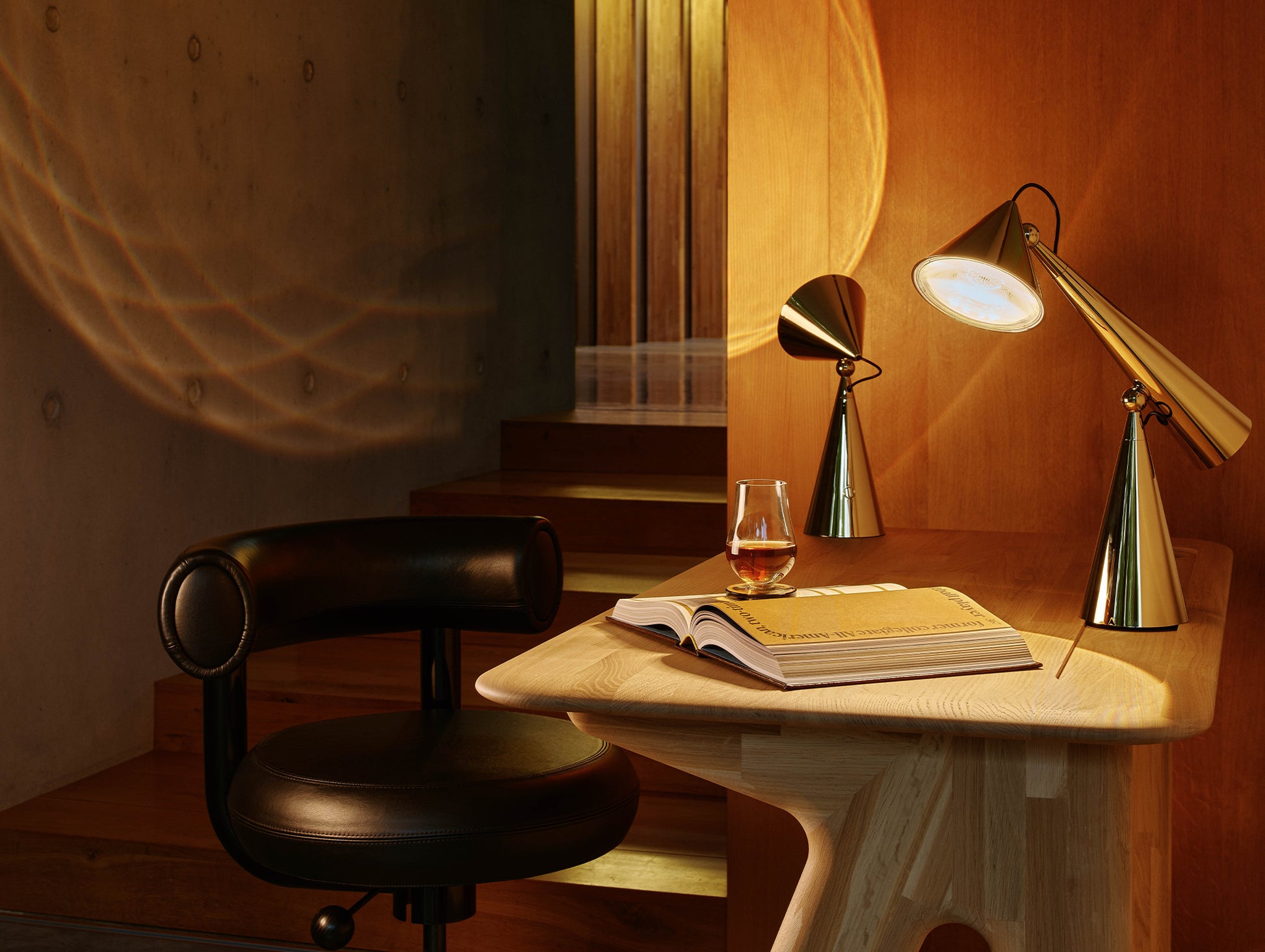 Pose Task Light by Tom Dixon - Gold