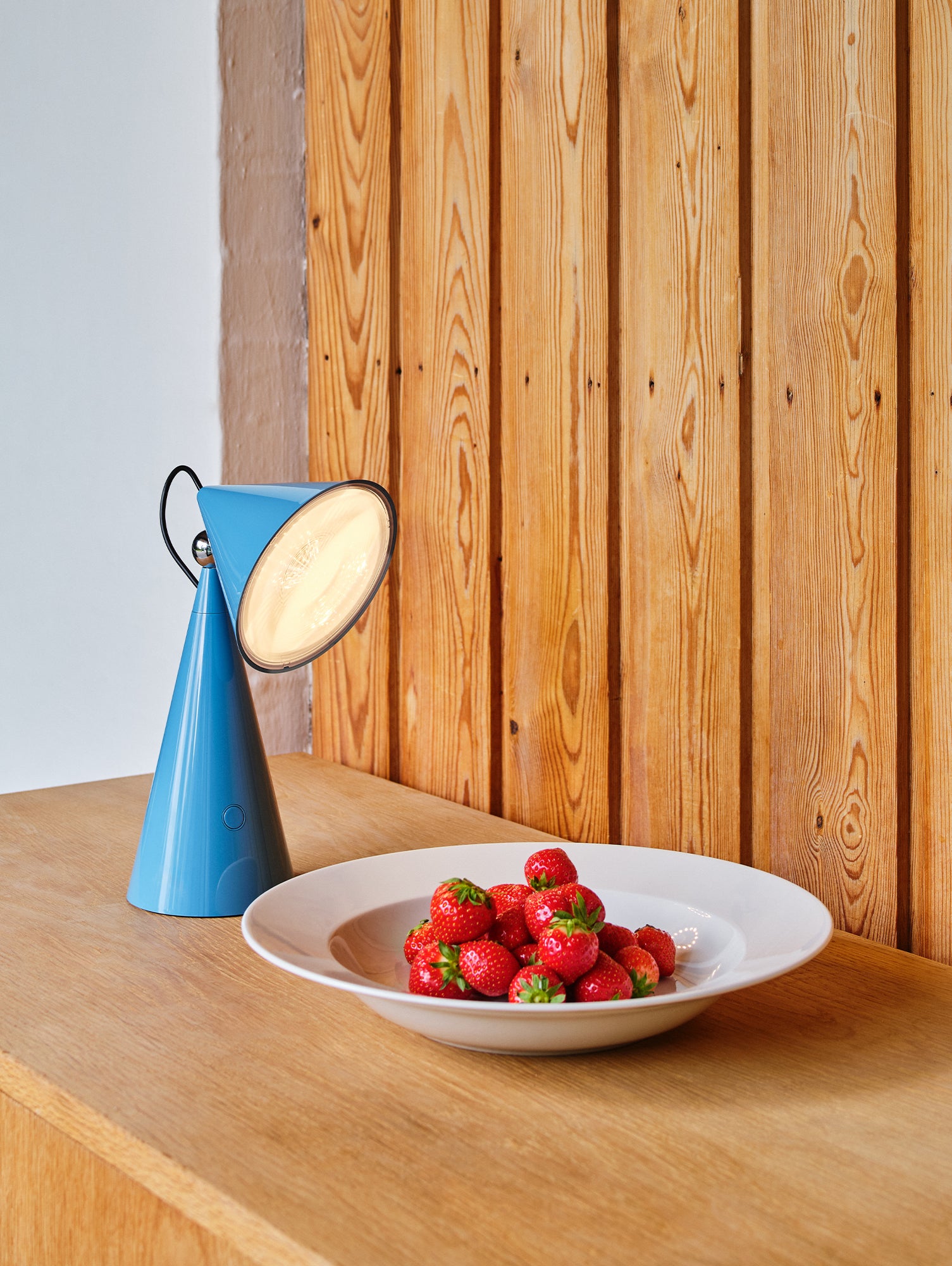 Pose Portable Lamp by Tom Dixon - Baby Blue