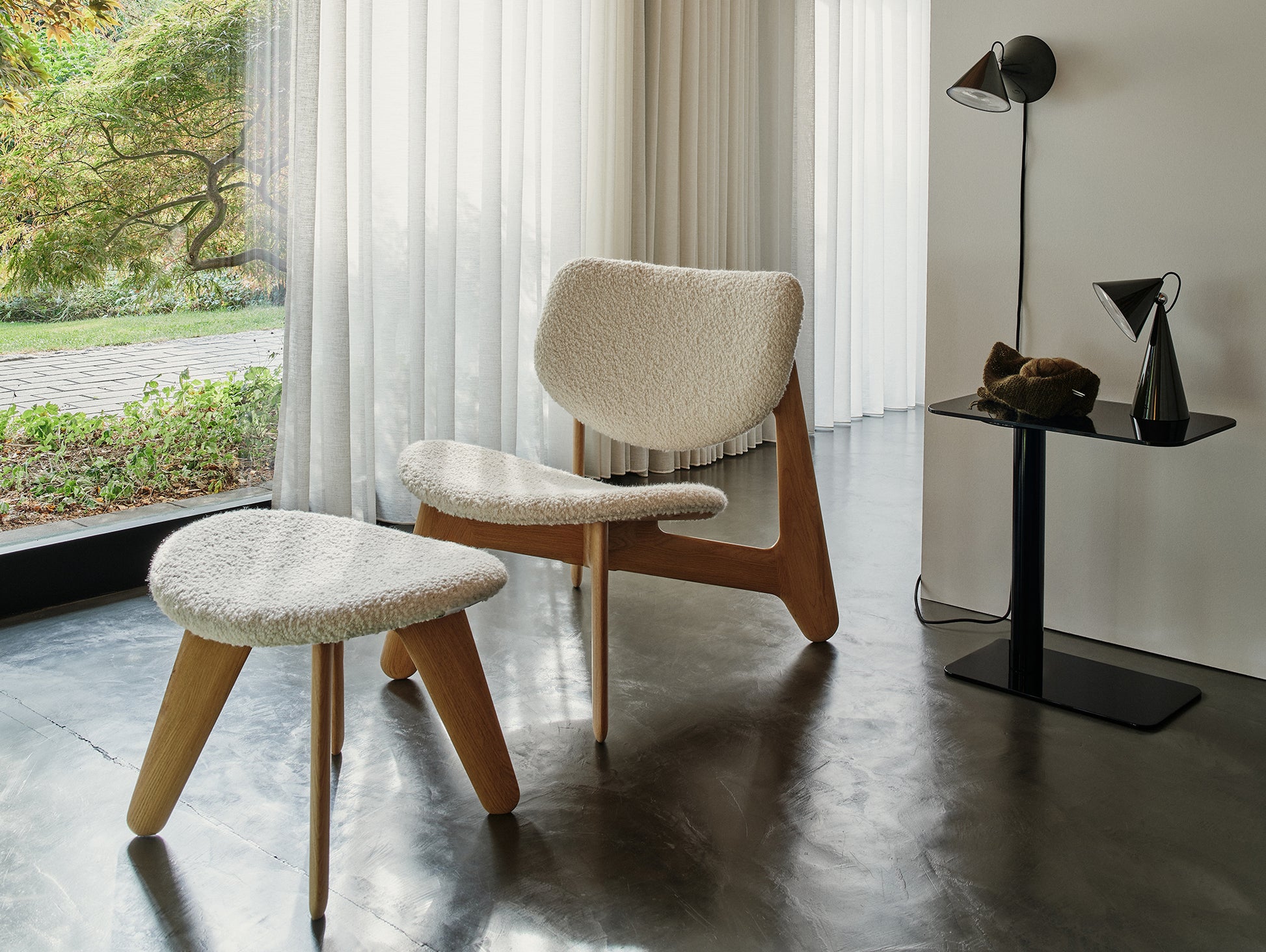 Slab Lounge Chair by Tom Dixon - Natural Oak / Elle 200