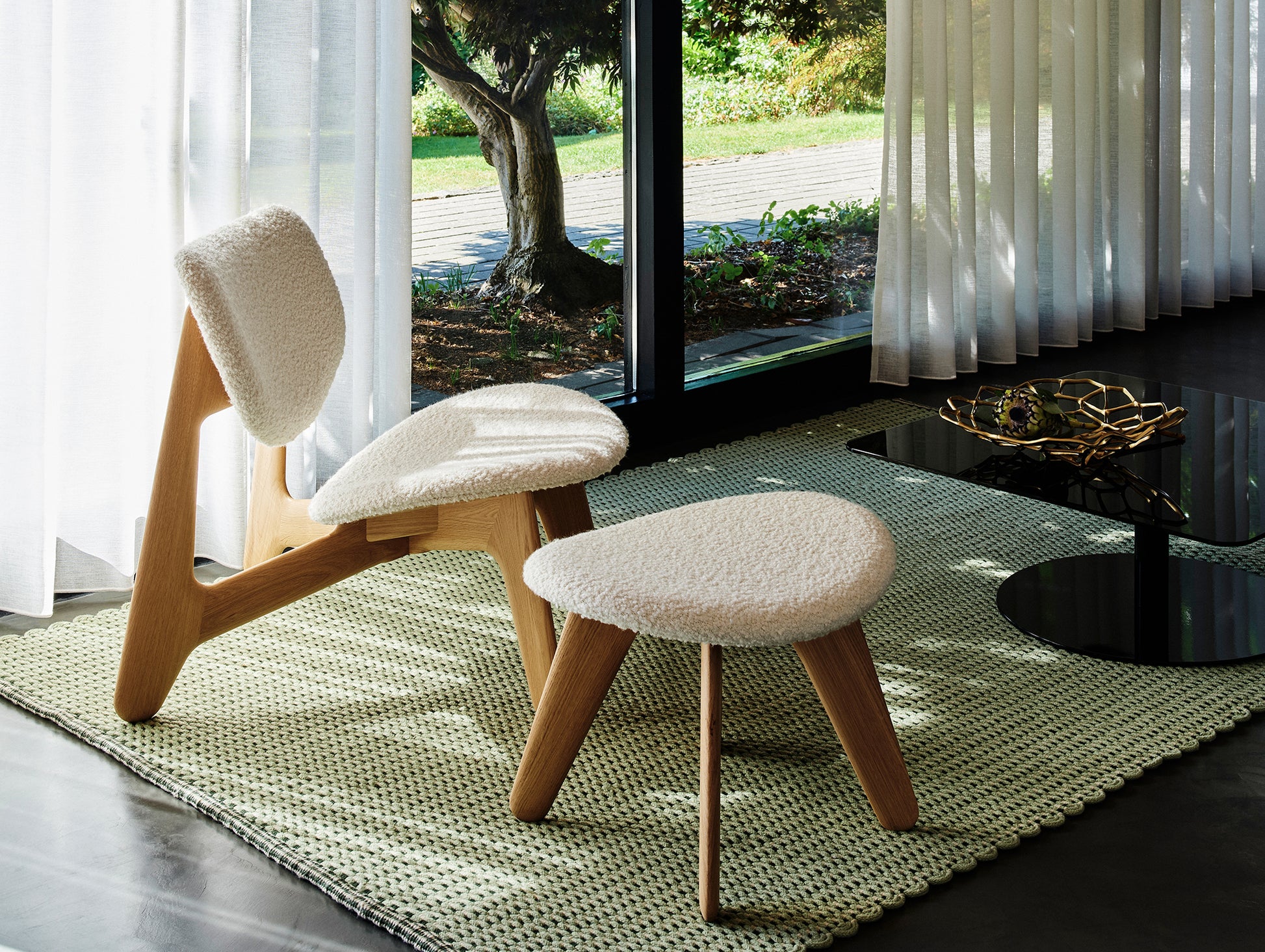 Slab Lounge Chair by Tom Dixon - Natural Oak / Elle 200