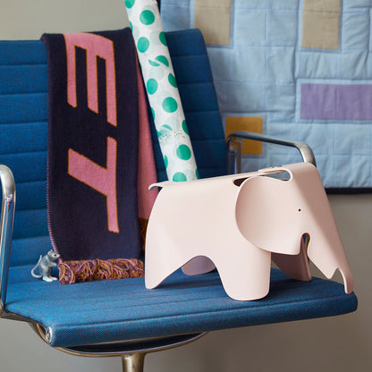 Eames Elephant RE (Small) by Vitra - Pale Rose