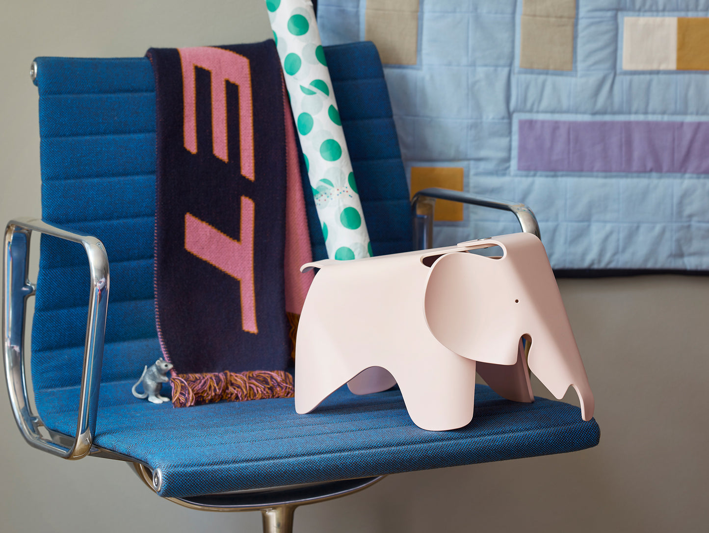 Eames Elephant RE (Small) by Vitra - Pale Rose