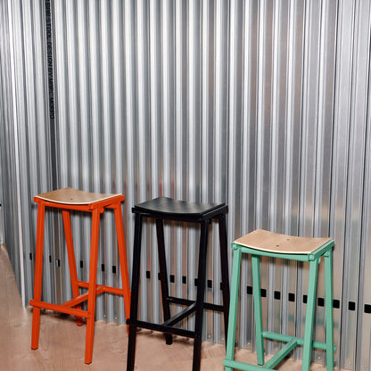 Taburete 8 Bar Stool by HAY