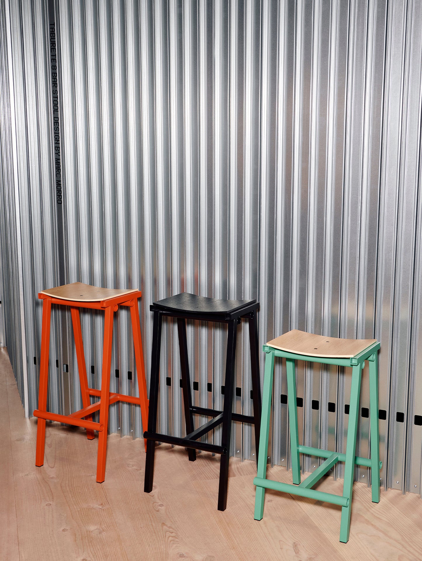 Taburete 8 Bar Stool by HAY