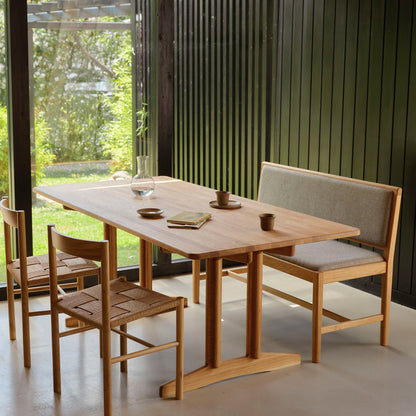 J176 Sonderborg Bench by FDB Mobler - Lacquered Oak / Monochrome Sett Mottled (MLC01)