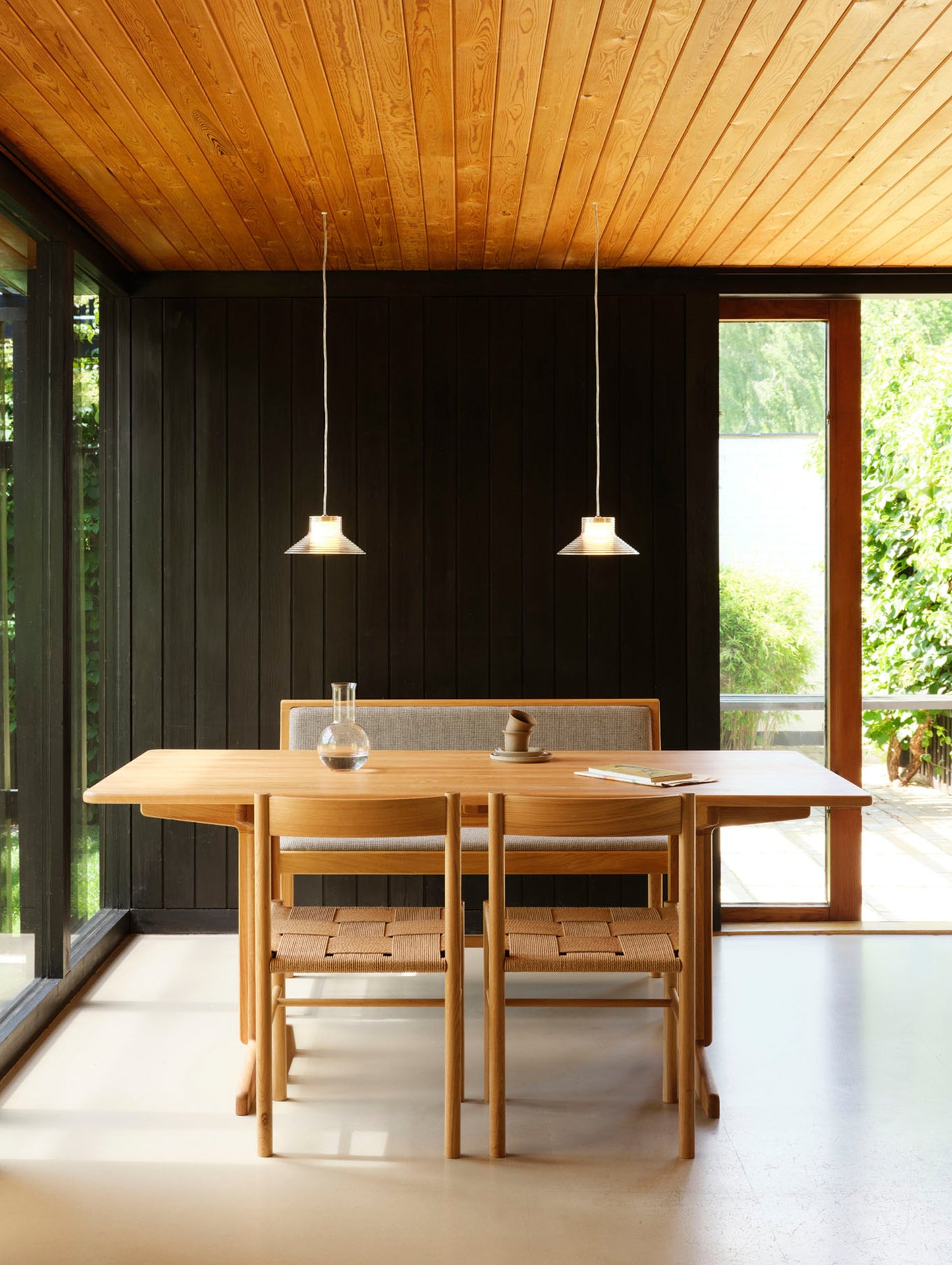 J176 Sonderborg Bench by FDB Mobler - Lacquered Oak / Monochrome Sett Mottled (MLC01)