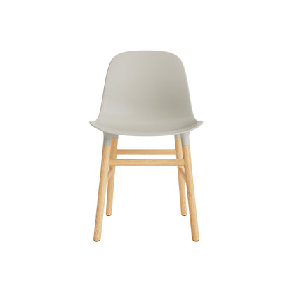 Form Chair Wood by Normann Copenhagen - Lacquered Oak Base / Light Grey