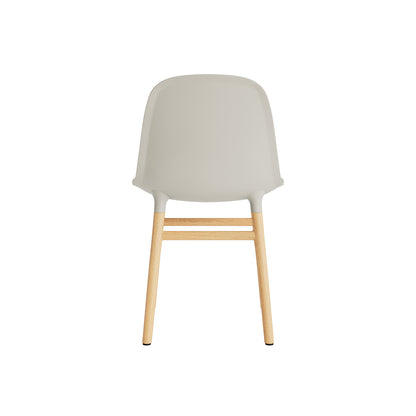Form Chair Wood by Normann Copenhagen - Lacquered Oak Base / Light Grey
