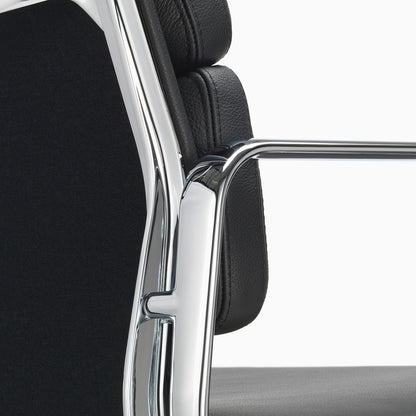 Soft Pad Work Chair EA 217 by Vitra - Chromed Aluminium / Seat: Nero Leather / Back: Plano Nero (L20)