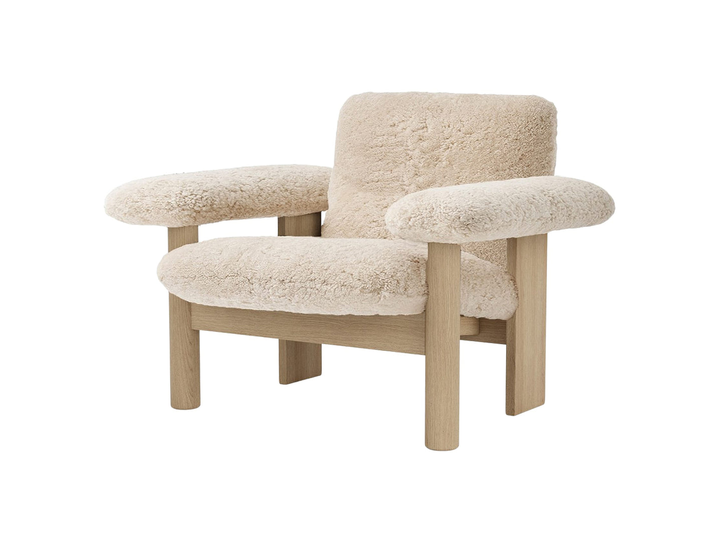 Brasilia Low Back Lounge Chair by Audo Copenhagen - Oiled Oak / Sheepskin Nature