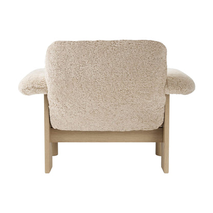 Brasilia Low Back Lounge Chair by Audo Copenhagen - Oiled Oak / Sheepskin Nature