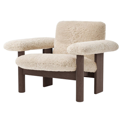 Brasilia Low Back Lounge Chair by Audo Copenhagen - Dark Stained Oak / Sheepskin Nature