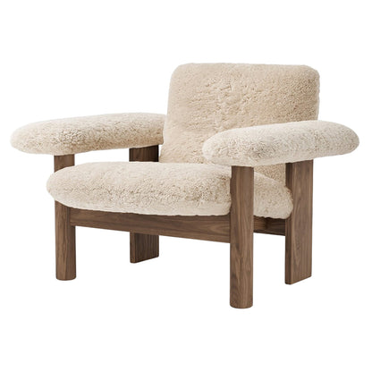 Brasilia Low Back Lounge Chair by Audo Copenhagen - Walnut / Sheepskin Nature