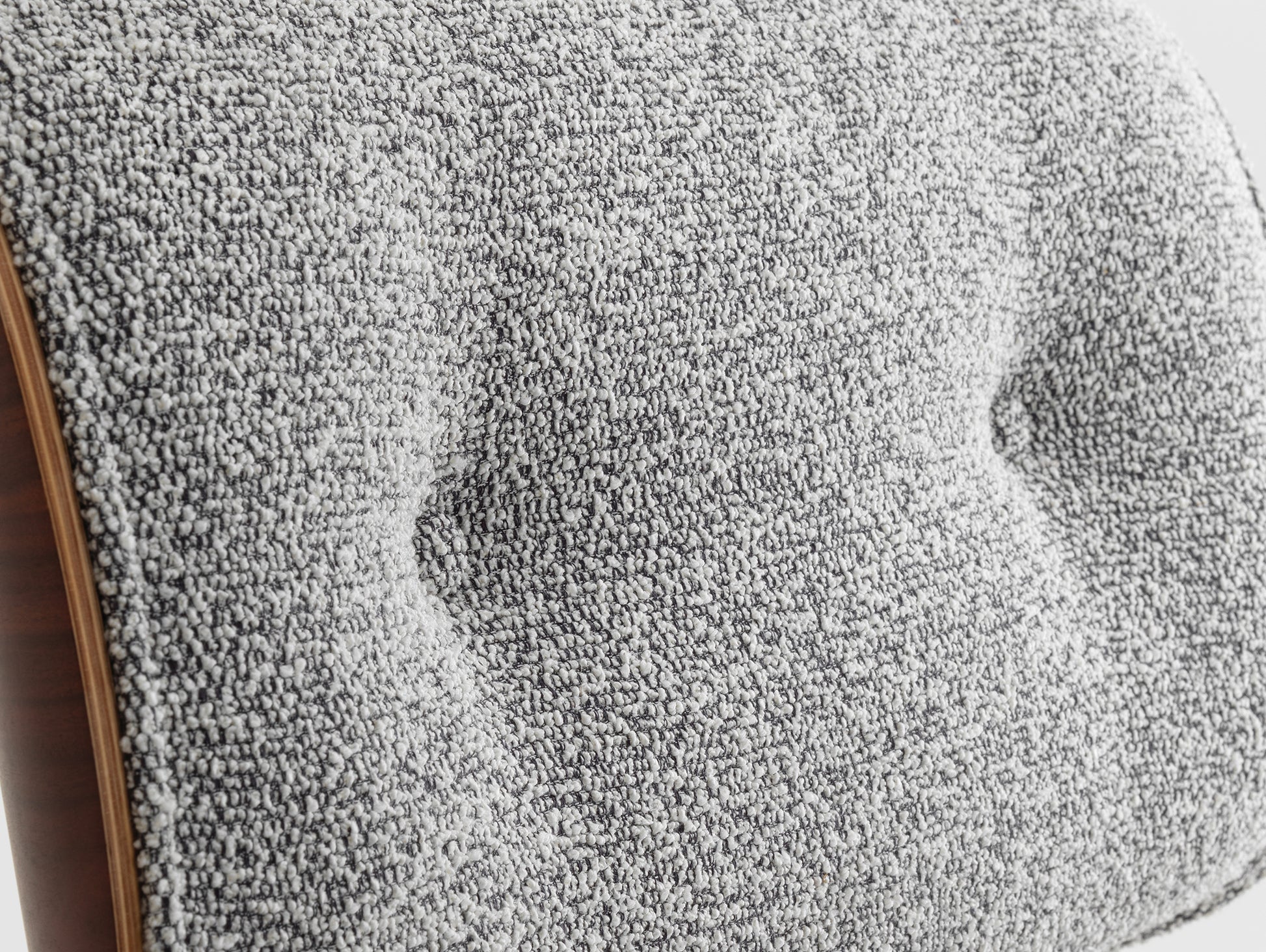 Eames Lounge Chair by Vitra - Santos Palisander / 10 Salt’n Pepper