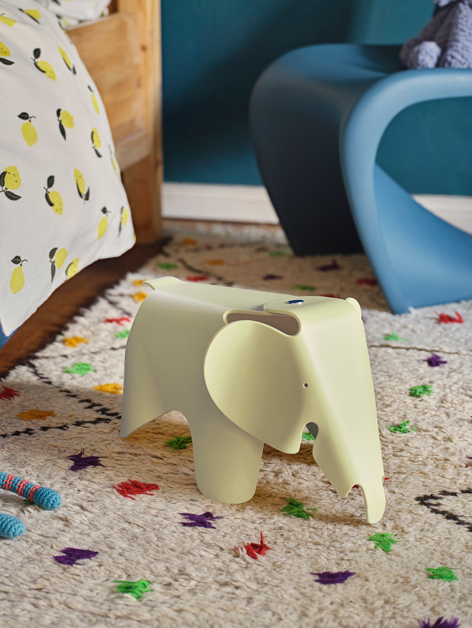 Eames Elephant RE (Small) by Vitra - Canary