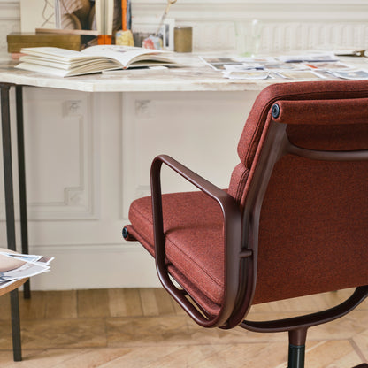 Soft Pad Conference Chair EA 208 by Vitra - Dark Bordeaux Powder-Coated Aluminium / Cosy 2 Chestnut (F80)