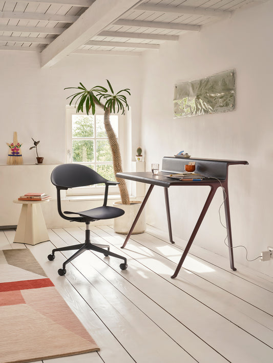 Courier Desk