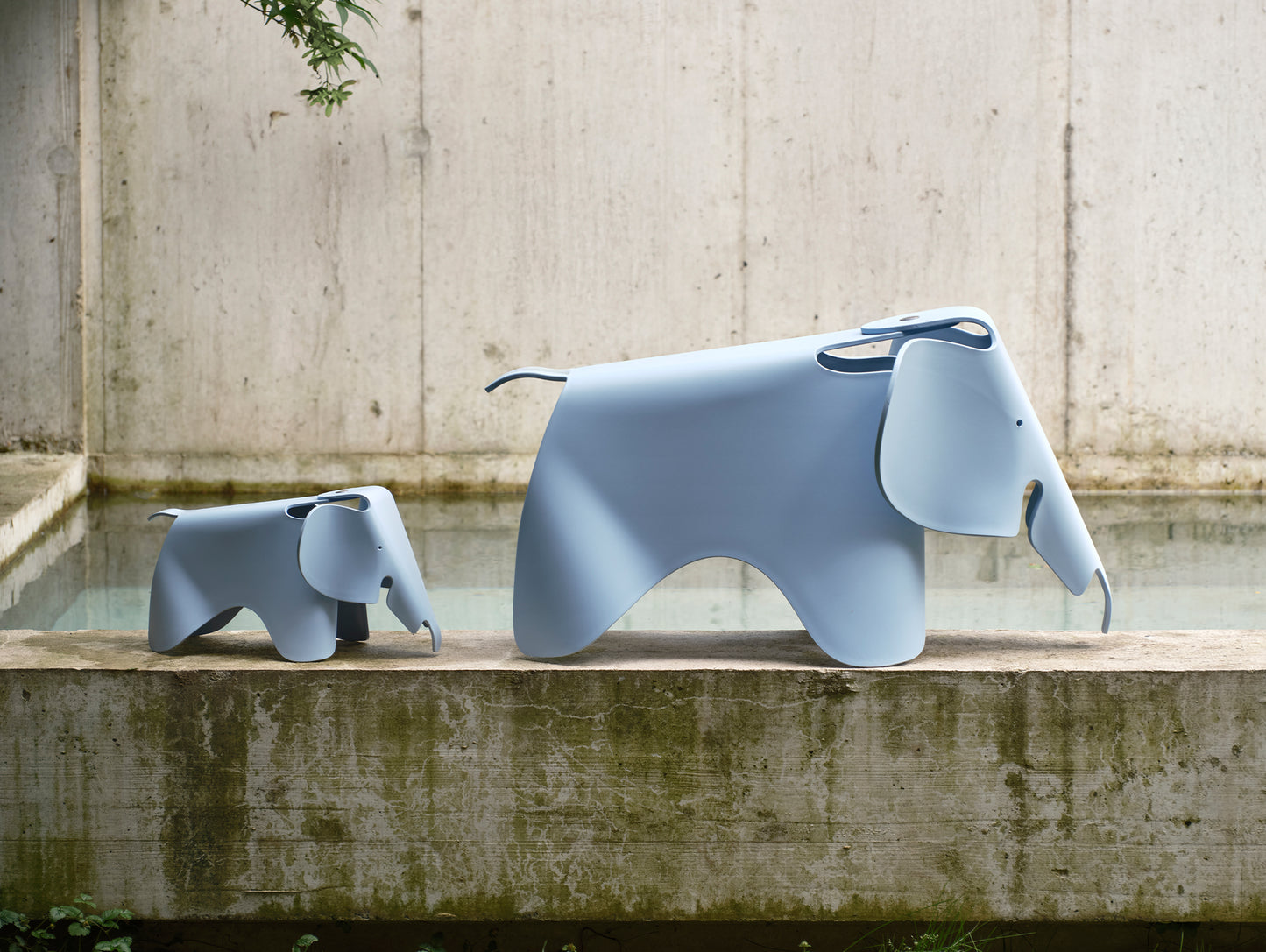 Eames Elephant RE (Small) by Vitra - Sky Blue