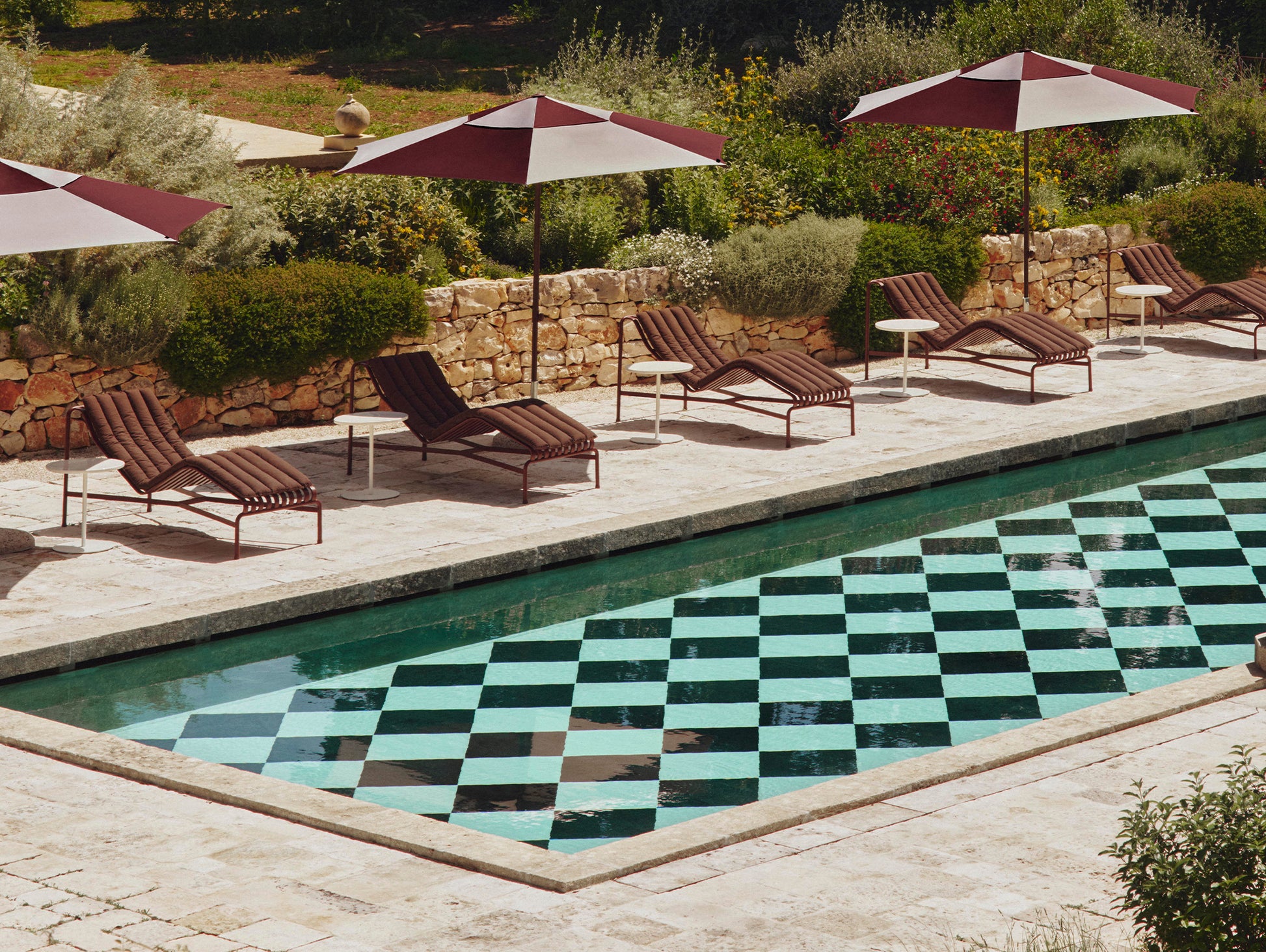 HAY Palissade Chaise Longue in Iron Red