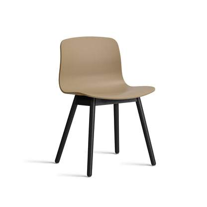 About A Chair AAC 12 - Clay 2.0 Shell / Black Lacquered Oak Base