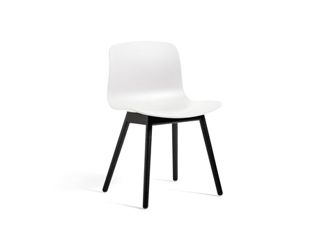 About A Chair AAC 12 - White 2.0 Shell / Black Lacquered Oak Base