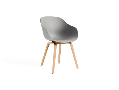 About A Chair AAC 222 - New Colours by HAY / Concrete Grey Shell / Lacquered Oak Base