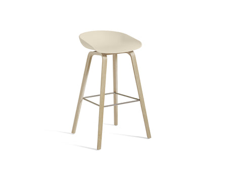 About A Stool AAS 32 by HAY - H 75cm / Melange Cream Shell / Soaped Oak Base