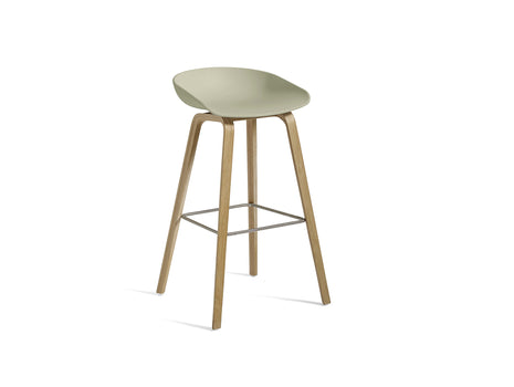 About A Stool AAS 32 by HAY - H 75cm / Pastel Green Shell / Soaped Oak Base