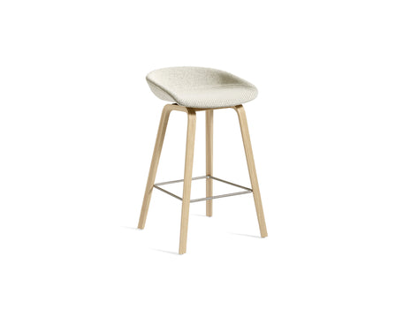 About A Stool AAS 33 by HAY - Coda 100 / Lacquered Oak Base