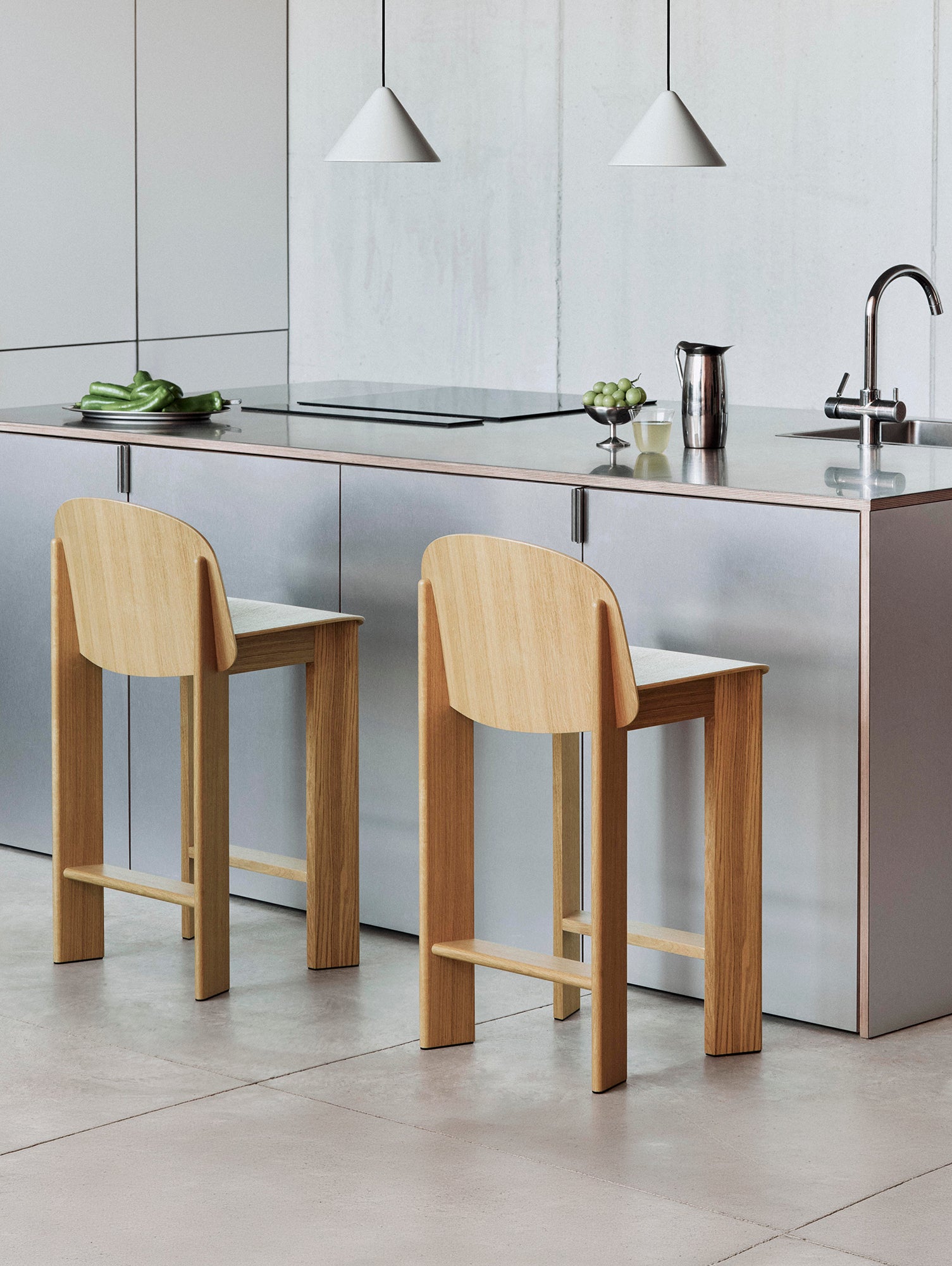 Chisel 35 Bar Stool by HAY