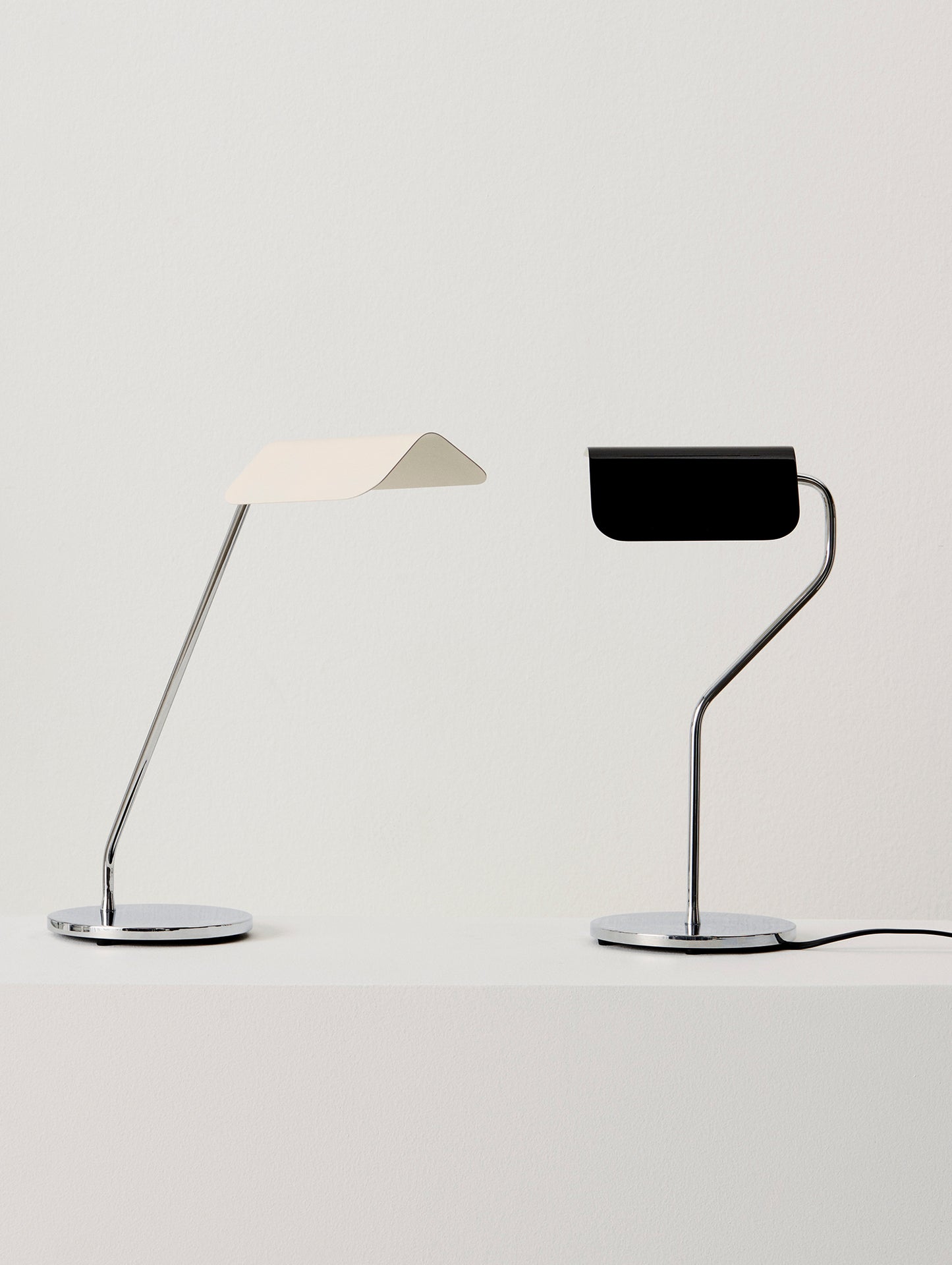 Apex Desk Lamp by HAY 