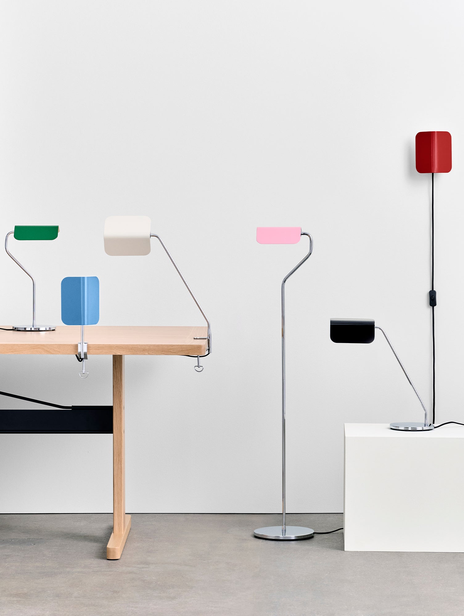 Apex Table Lamp by HAY 