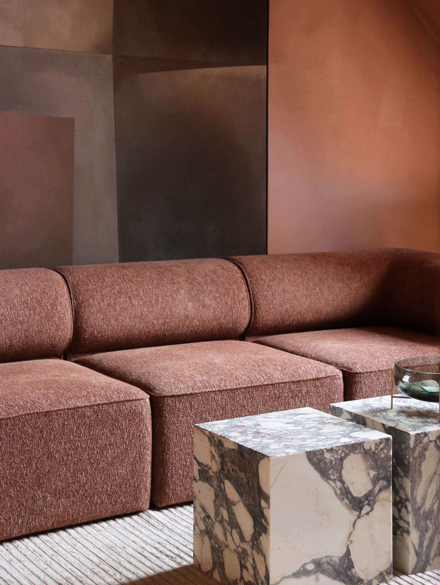 Plinth Cubic - Calacatta Marble - by Audo