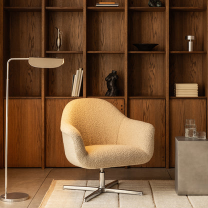 Wing Floor Lamp by Audo Copenhagen - Polished Aluminium