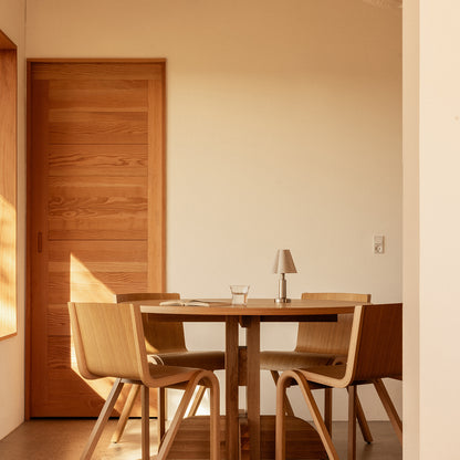 Puffin Round Dining Table (Solid Oak)