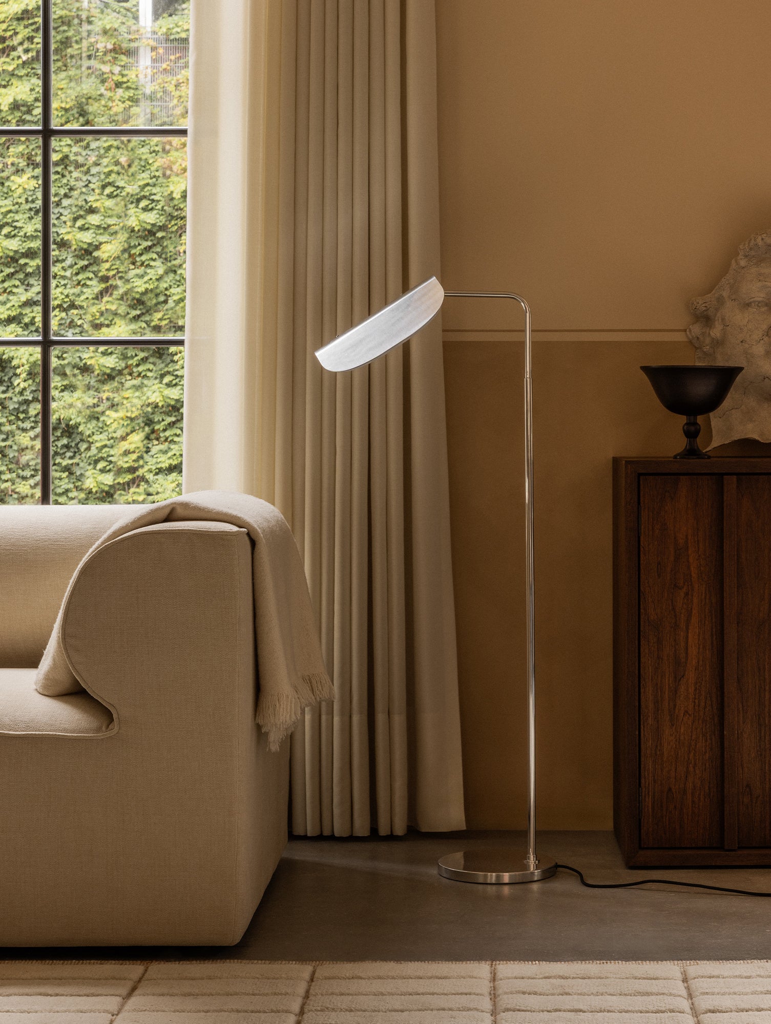 Wing Floor Lamp by Audo Copenhagen - Polished Aluminium