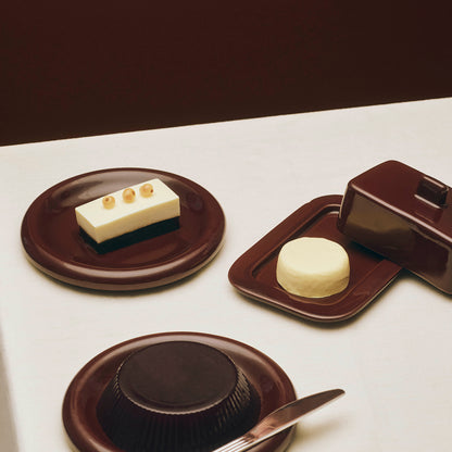 Barro Butter Dish by HAY - Burgundy