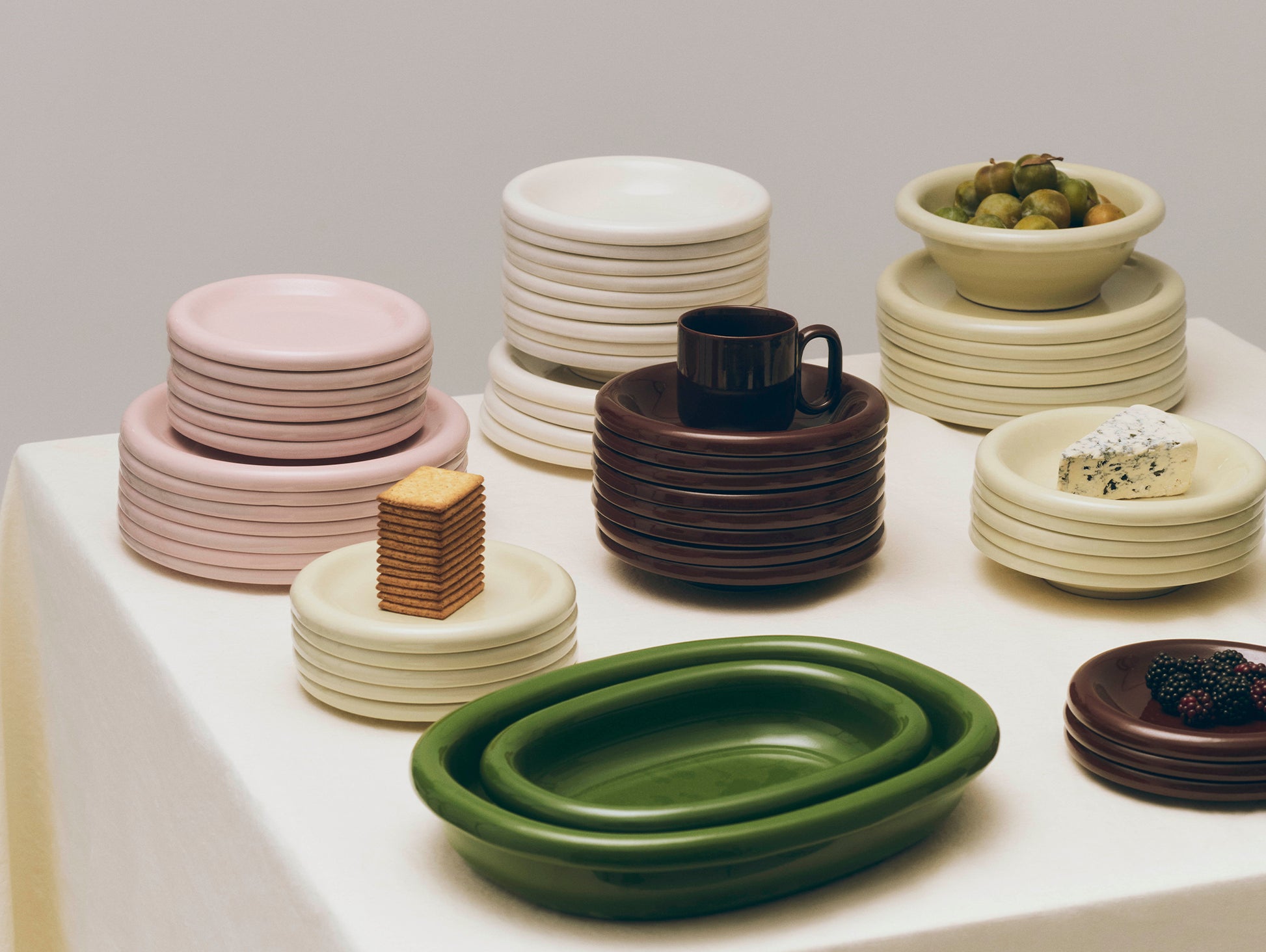 Barro Oval Dish by HAY 