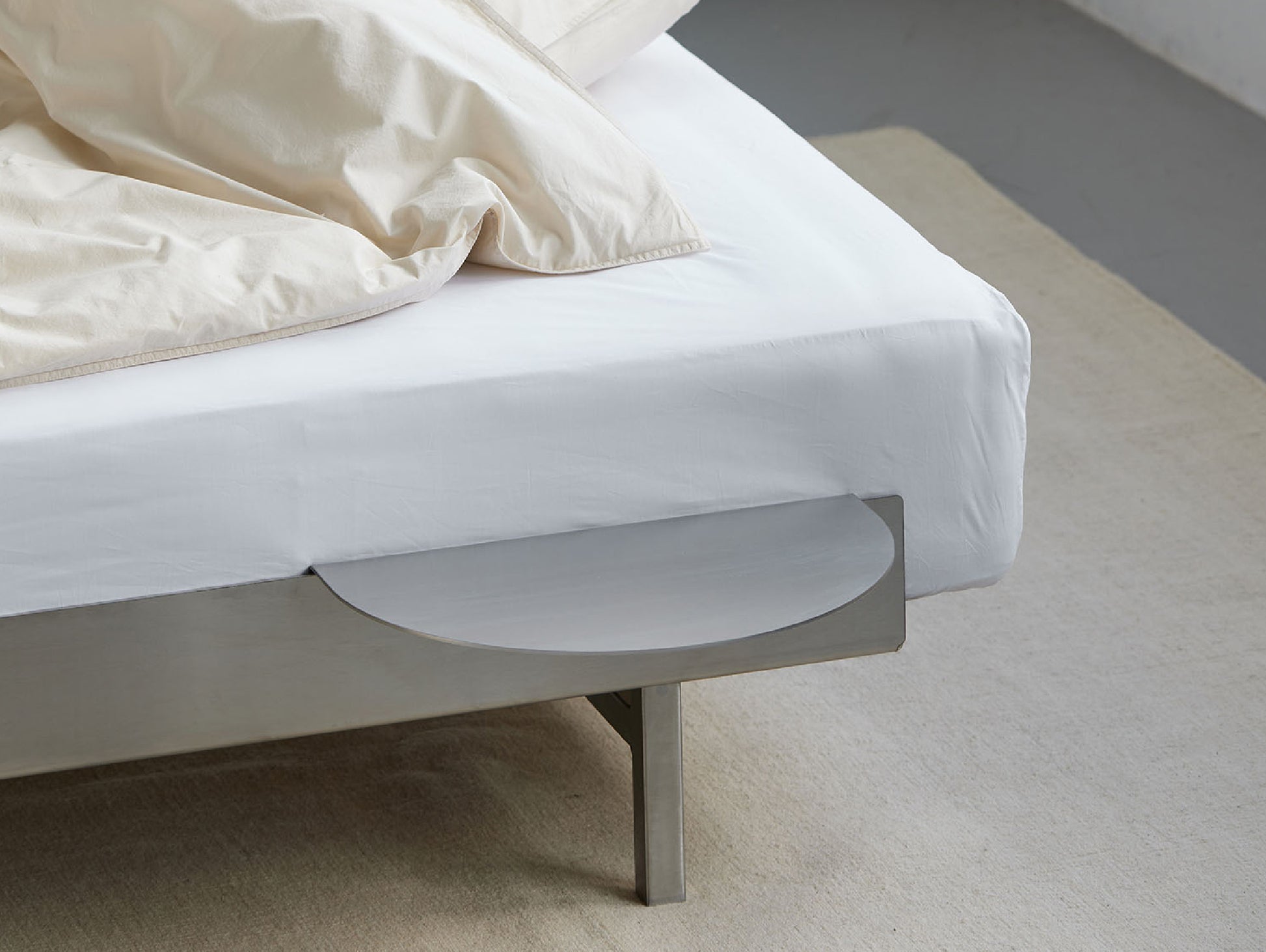Bed 90 cm (Low) - Stainless Steel by Moebe