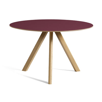 CPH 20 by HAY - Diameter: 120 cm / Lacquered Oak (Water-Based) / Burgundy Linoleum Tabletop