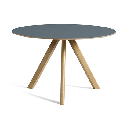 CPH 20 by HAY - Diameter: 120 cm / Lacquered Oak (Water-Based) / Smokey Blue Linoleum Tabletop