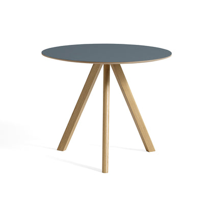 CPH 20 by HAY - Diameter: 90 cm / Lacquered Oak (Water-Based) / Smokey Blue Linoleum Tabletop