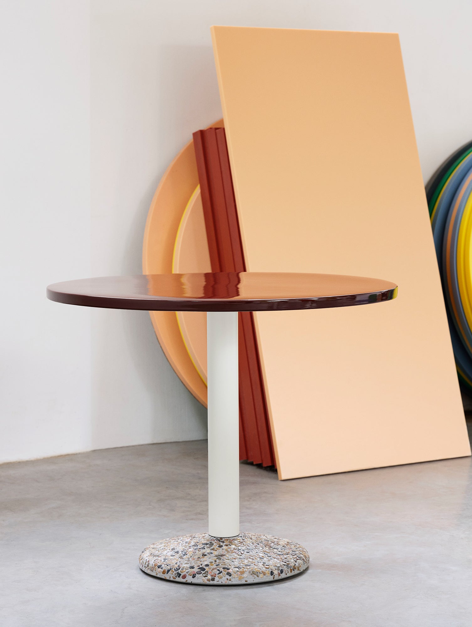 Ceramic Table by HAY - D90 cm / Bordeaux