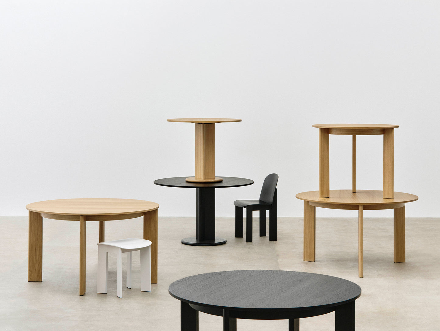 Chisel 25 Table - Round by HAY