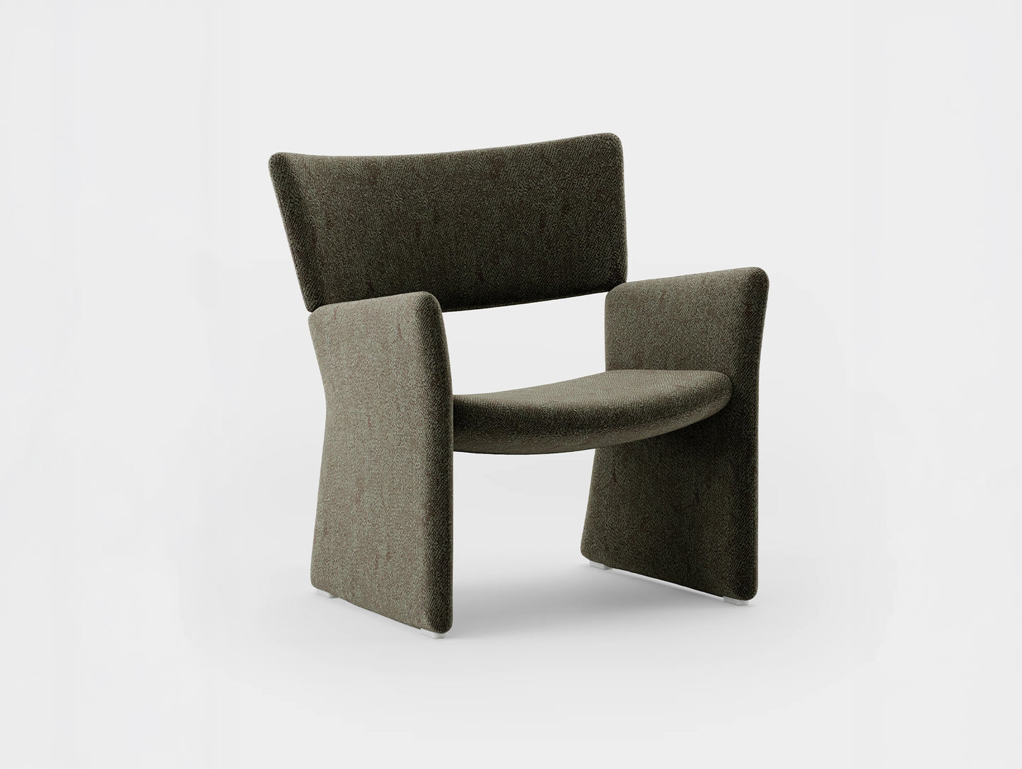 Crown Easy Chair by Massproductions - Keiga 982