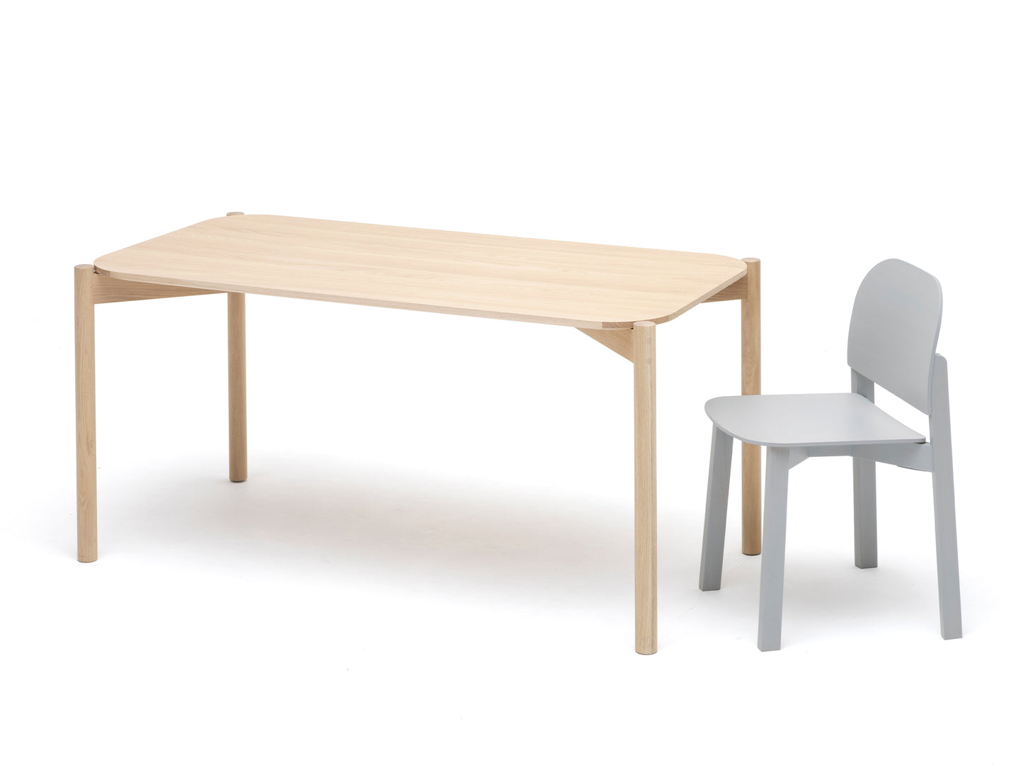 Castor Table by Karimoku New Standard - Lacquered Oak