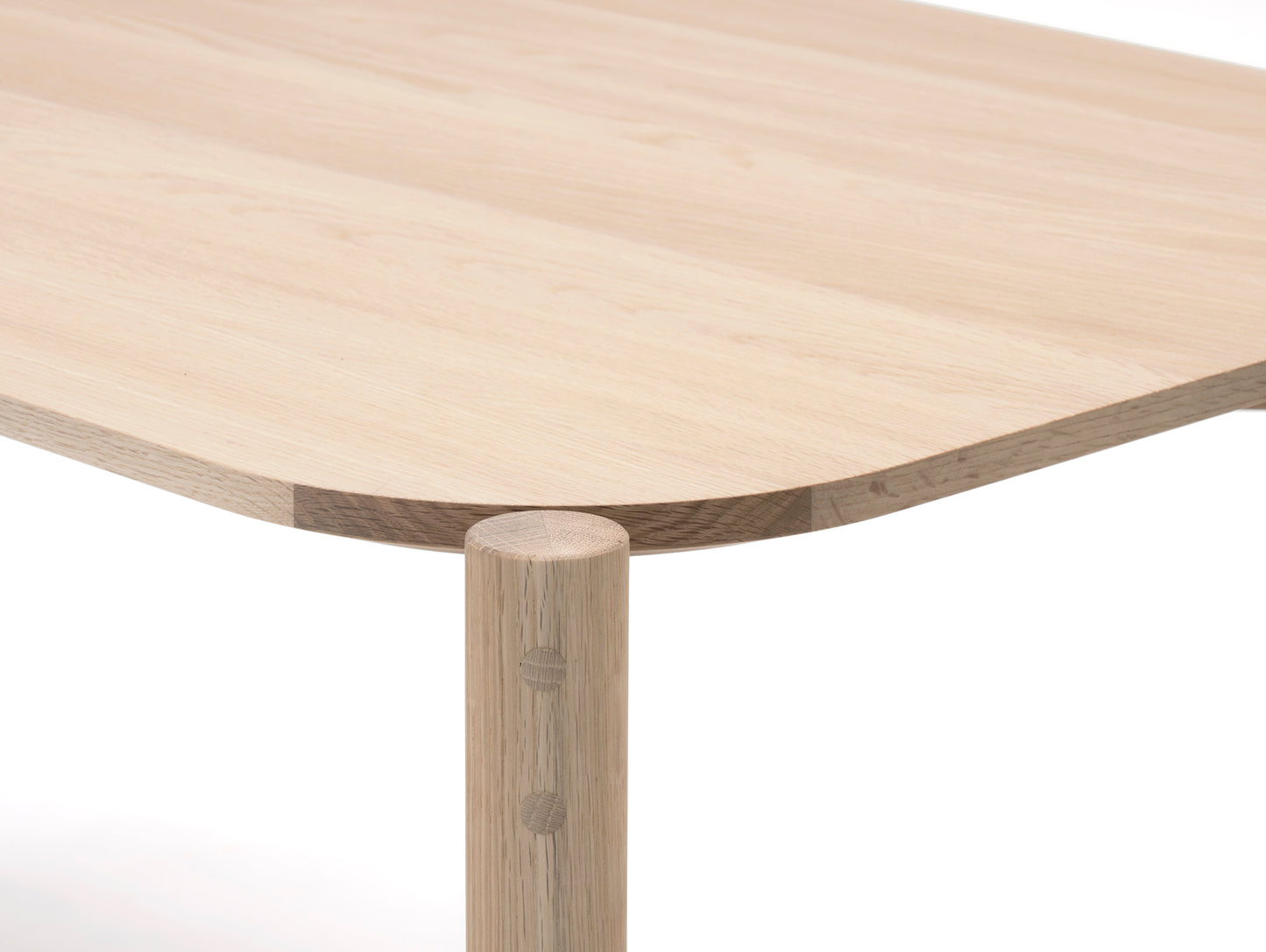 Castor Table by Karimoku New Standard - Lacquered Oak